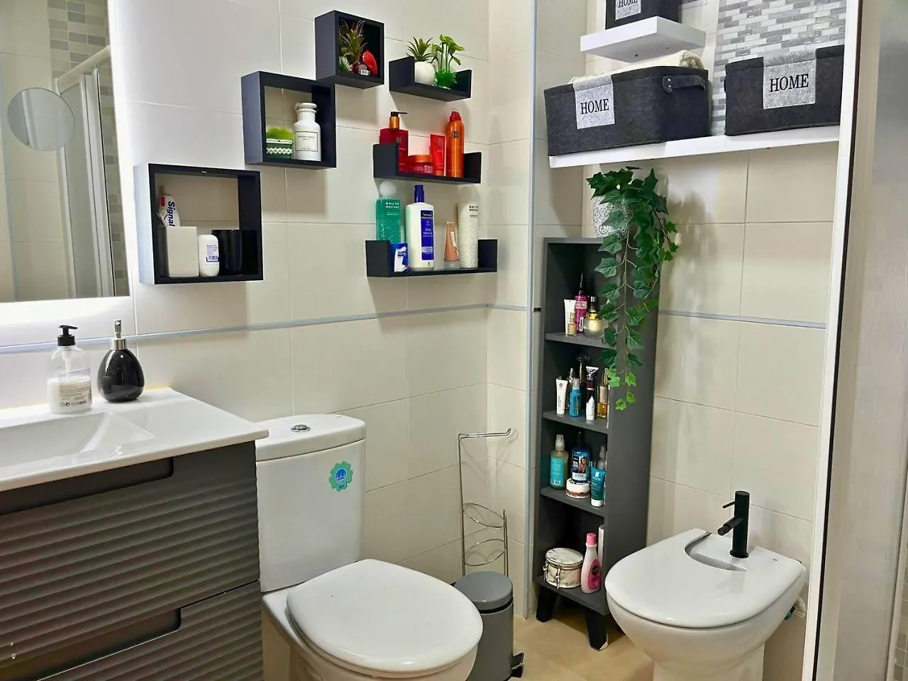Home4U Calle Barcelona Armilla 0*,