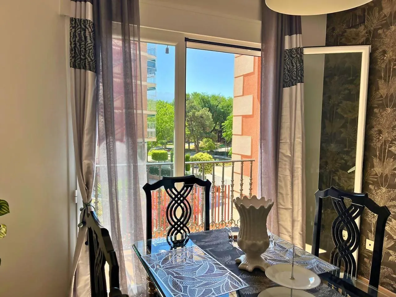 Home4U Calle Barcelona Armilla 0*,